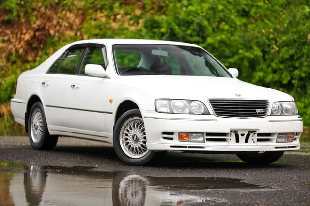 1996 Nissan Cima JDM car for sale — photo 12 of 25
