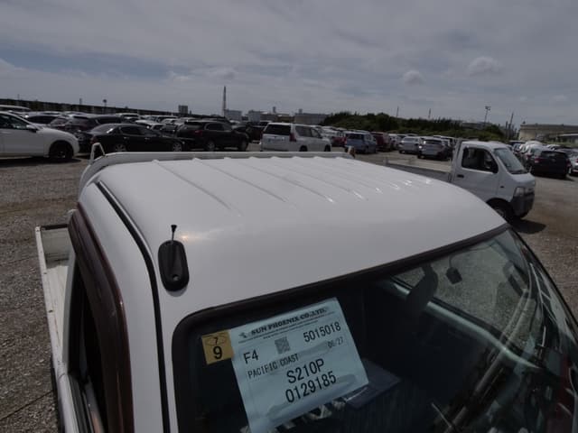 2001 Daihatsu Hijet JDM car for sale — photo 13 of 25