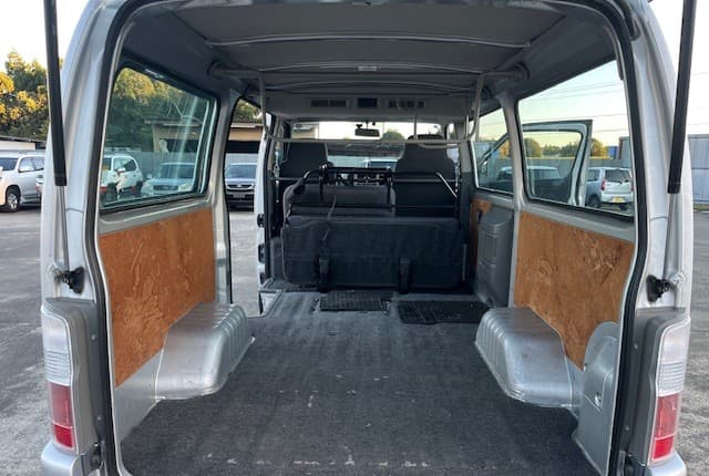 2012 Nissan Caravan JDM car for sale — photo 16 of 25