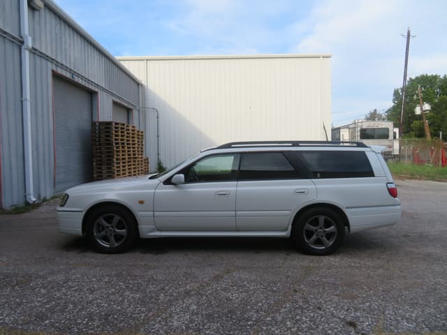 2000 Nissan Stagea JDM car for sale — photo 4 of 22