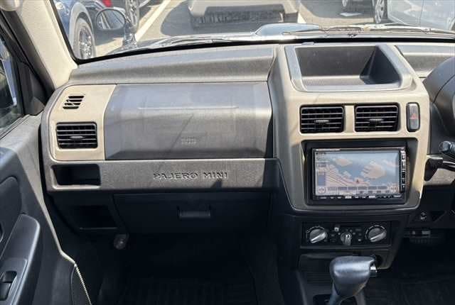 2007 Mitsubishi Pajero Mini JDM car for sale — photo 8 of 25