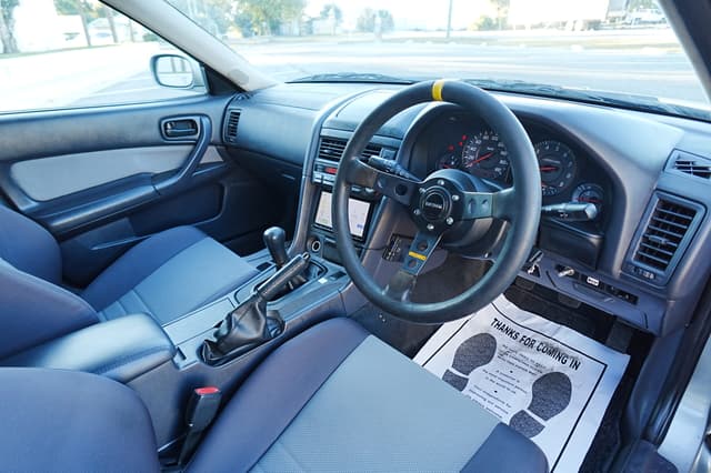 1998 Nissan Skyline JDM car for sale — photo 12 of 17