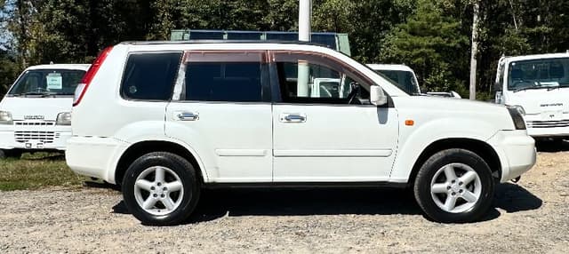 2001 Nissan X Trail JDM car for sale — photo 4 of 18