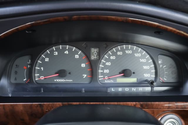 1999 Toyota Hilux Surf JDM car for sale — photo 11 of 25