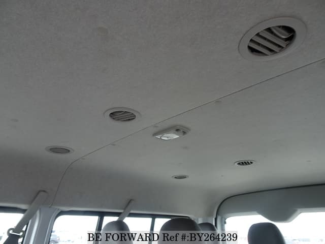 2005 Toyota HiAce JDM car for sale — photo 24 of 25