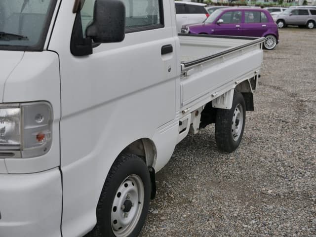 2000 Daihatsu Hijet JDM car for sale — photo 17 of 25
