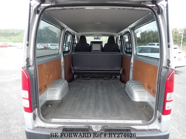 2005 Toyota HiAce JDM car for sale — photo 20 of 25