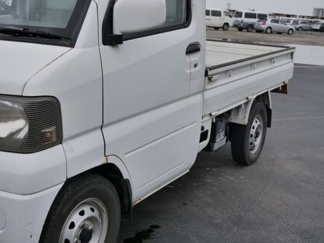 2002 Mitsubishi Minicab JDM car for sale — photo 9 of 25
