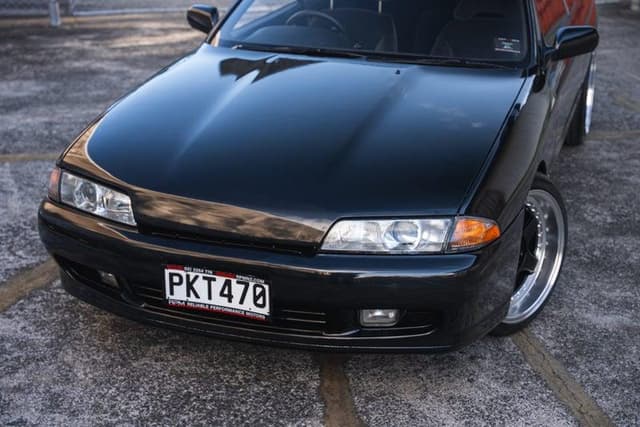 1992 Nissan Skyline JDM car for sale — photo 2 of 20