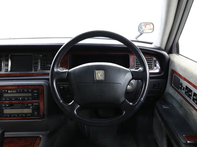 1997 Toyota Century JDM car for sale — photo 10 of 25