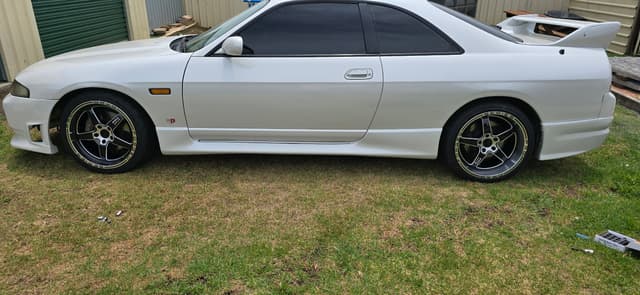 1993 Nissan Skyline JDM car for sale — photo 4 of 7