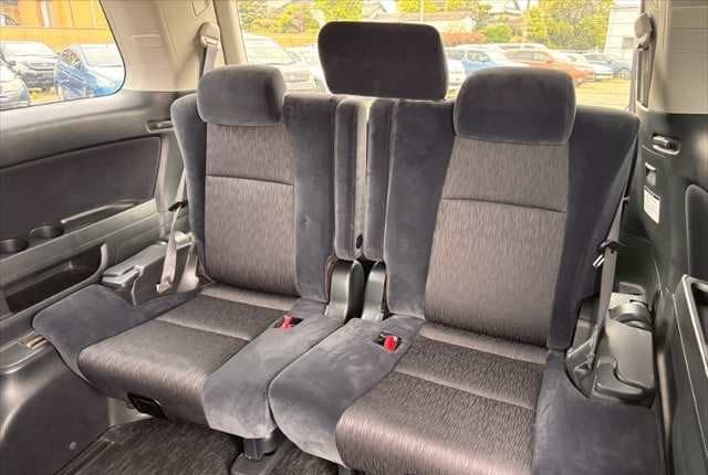 2009 Toyota Alphard JDM car for sale — photo 23 of 25