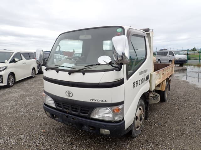 2004 Toyota Toyoace JDM car for sale — photo 5 of 25