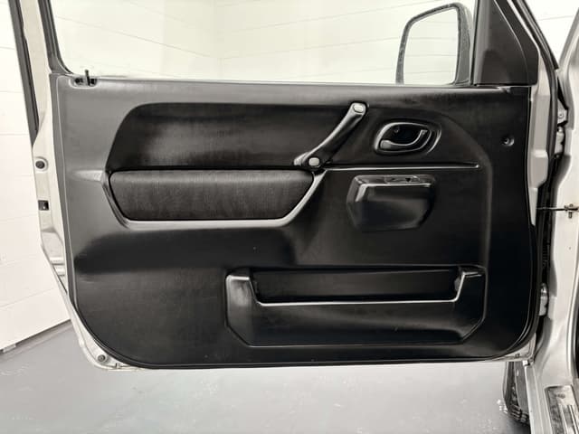 2000 Suzuki Jimny JDM car for sale — photo 24 of 25