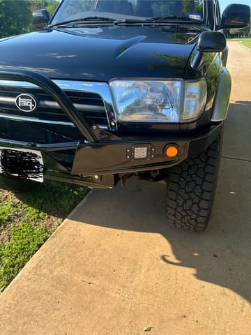 1997 Toyota Hilux Surf JDM car for sale — photo 9 of 23