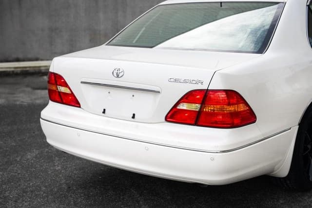 2002 Toyota Celsior JDM car for sale — photo 6 of 17