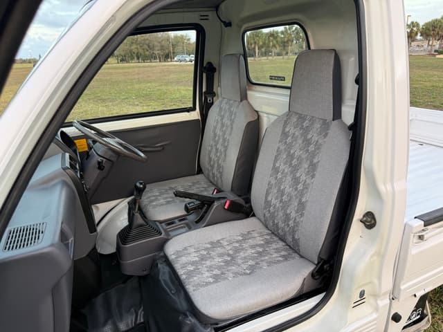 1998 Mitsubishi Minicab JDM car for sale — photo 12 of 25