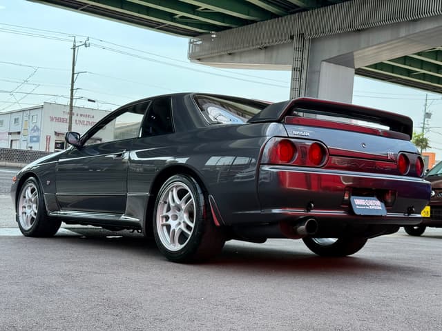 1991 Nissan Skyline JDM car for sale — photo 19 of 25