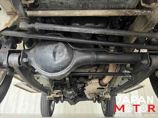 1998 Suzuki Jimny JDM car for sale — photo 15 of 25