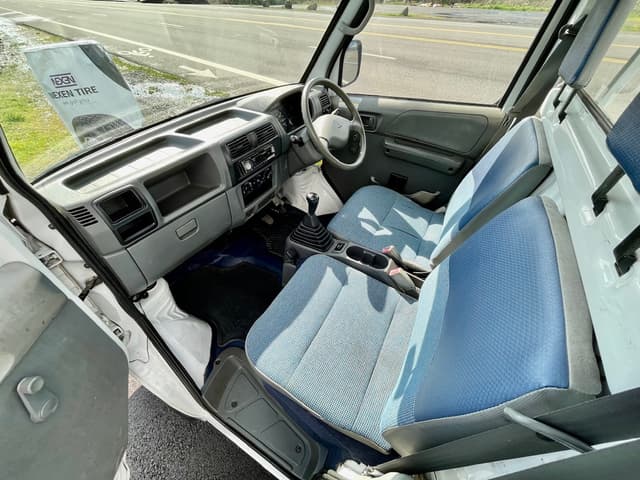 1999 Mitsubishi Minicab JDM car for sale — photo 23 of 25