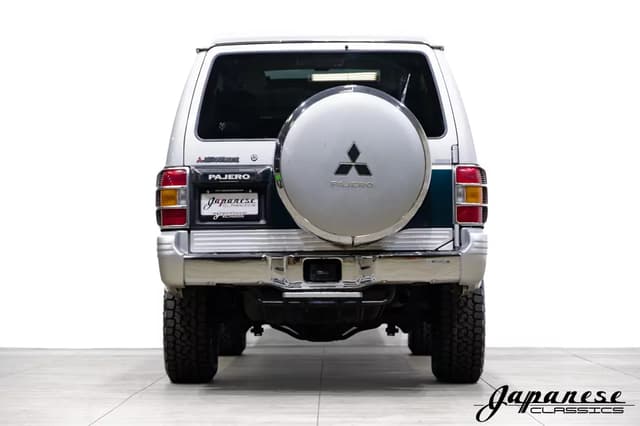 1998 Mitsubishi Pajero JDM car for sale — photo 7 of 25
