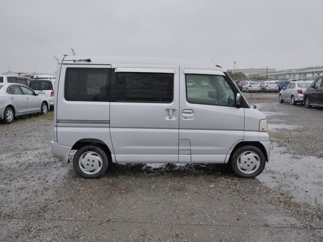 2002 Mitsubishi Town Box JDM car for sale — photo 4 of 25