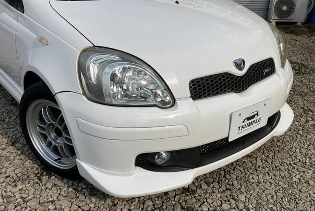 2003 Toyota Vitz JDM car for sale — photo 4 of 25