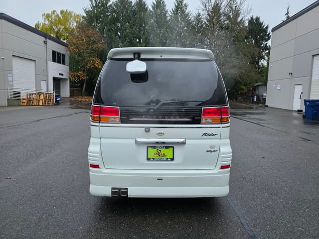 2000 Nissan Elgrand JDM car for sale — photo 6 of 25