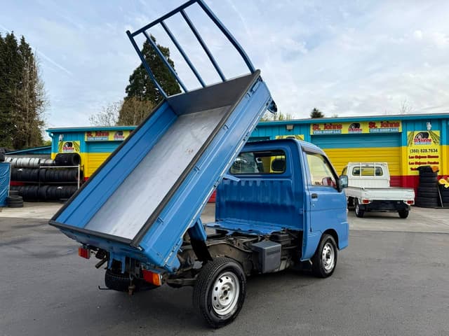 2001 Daihatsu Hijet JDM car for sale — photo 13 of 25