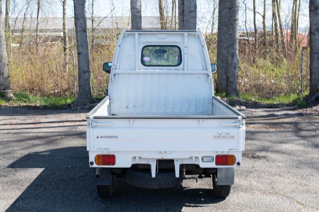 1998 Mitsubishi Minicab JDM car for sale — photo 6 of 19