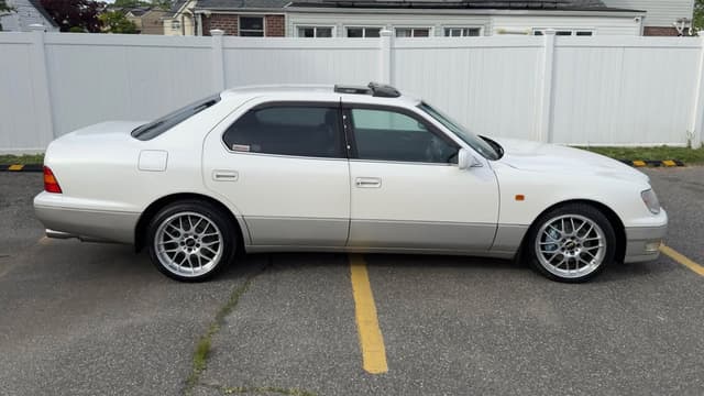 1998 Toyota Celsior JDM car for sale — photo 2 of 20