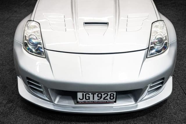 2005 Nissan Fairlady Z JDM car for sale — photo 13 of 20