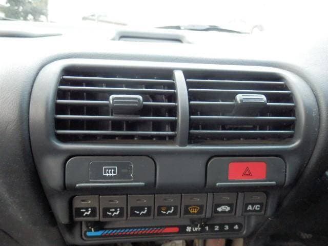 1998 Honda Integra JDM car for sale — photo 18 of 20