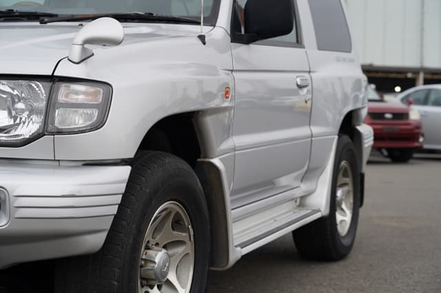 1997 Mitsubishi Pajero JDM car for sale — photo 16 of 24