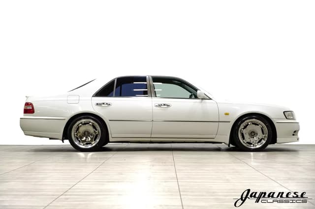 1996 Nissan Cima JDM car for sale — photo 5 of 25