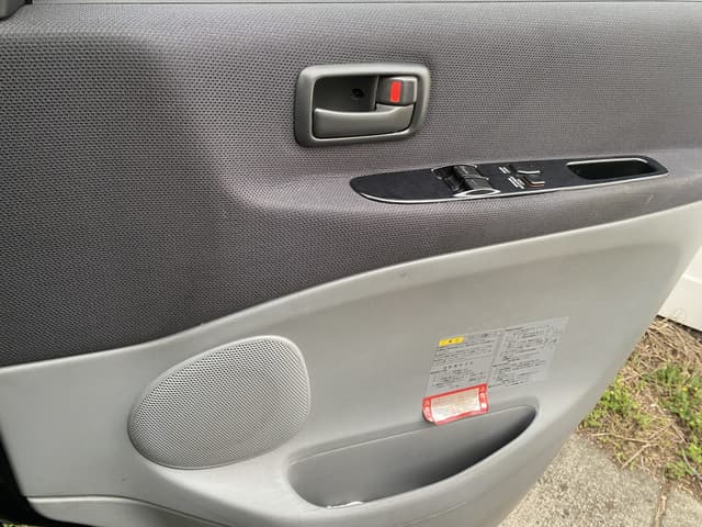 1999 Toyota HiAce JDM car for sale — photo 15 of 19