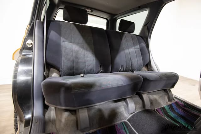 1997 Toyota Hilux Surf JDM car for sale — photo 16 of 25
