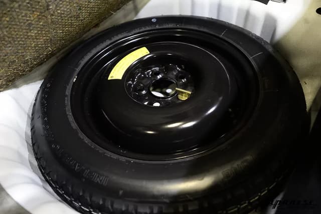 1997 Nissan Cima JDM car for sale — photo 22 of 25
