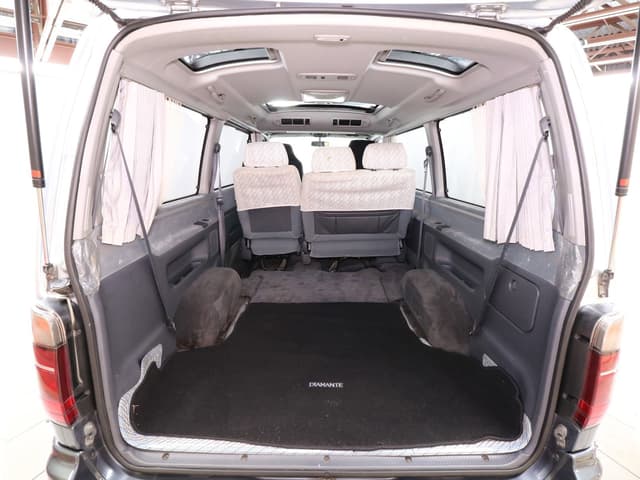 1994 Toyota HiAce JDM car for sale — photo 23 of 25