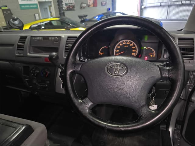 2012 Toyota HiAce JDM car for sale — photo 20 of 21
