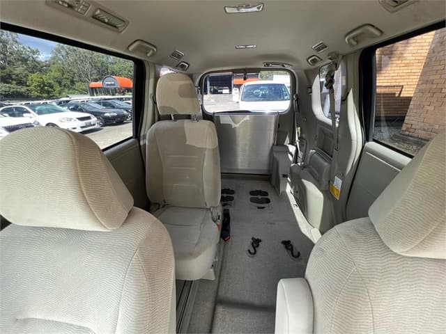 2011 Toyota Noah JDM car for sale — photo 17 of 17