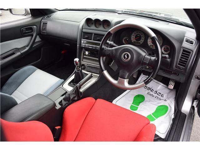2001 Nissan Skyline JDM car for sale — photo 11 of 22