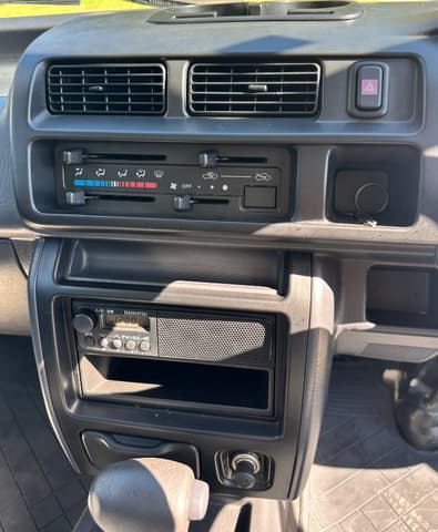 2001 Daihatsu Hijet JDM car for sale — photo 14 of 18