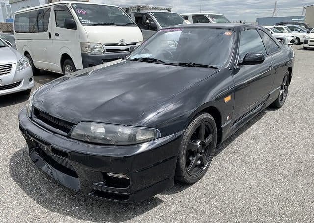 1993 Nissan Skyline JDM car for sale — photo 2 of 25