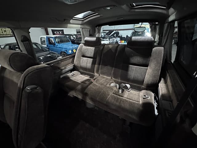 1995 Toyota HiAce JDM car for sale — photo 18 of 25