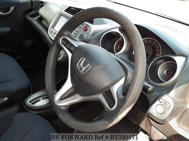2010 Honda Fit JDM car for sale — photo 3 of 8