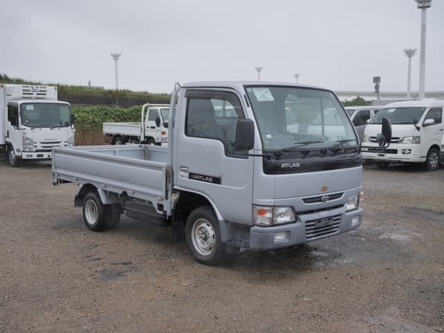 2002 Nissan Atlas JDM car for sale — photo 3 of 25