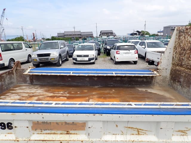 2011 Isuzu Elf JDM car for sale — photo 25 of 25