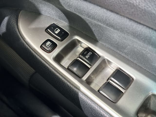 2001 Toyota Verossa JDM car for sale — photo 15 of 25