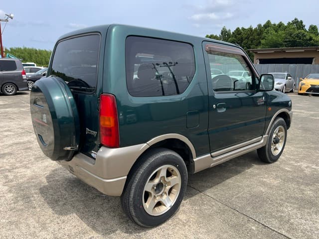 2001 Suzuki Jimny JDM car for sale — photo 4 of 25